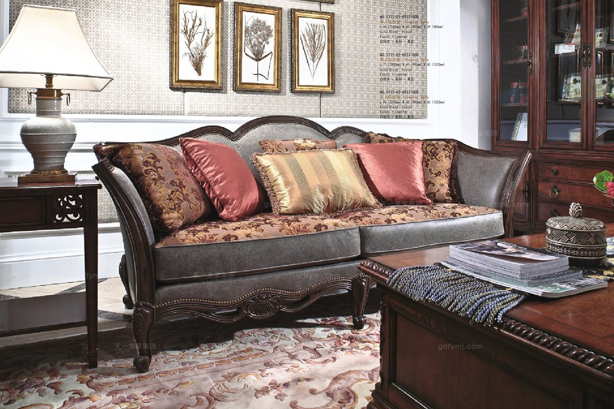 高端品牌美式布藝三位沙發 