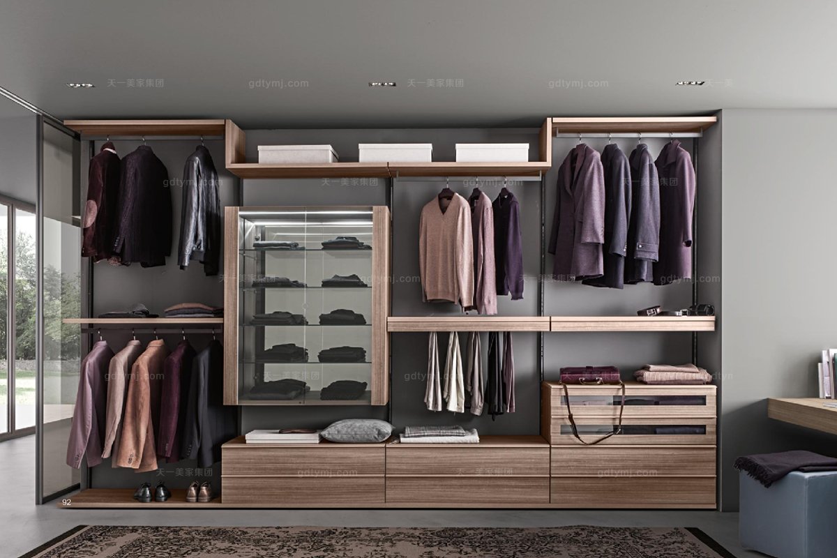 Presotto后現代固裝衣柜系列