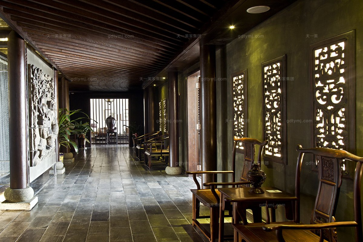 中國高端會(huì)所家具紅木品牌天一會(huì)官帽椅