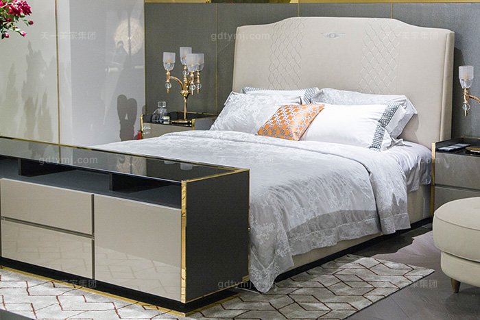 高端輕奢后現代家具風格臥室優質布藝軟包床組合大床