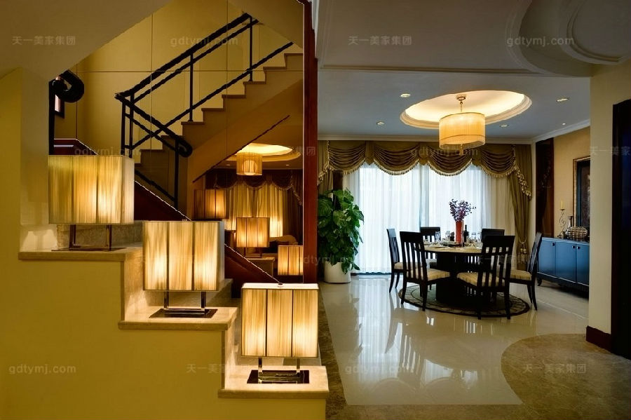 豪門別墅現(xiàn)代風餐廳