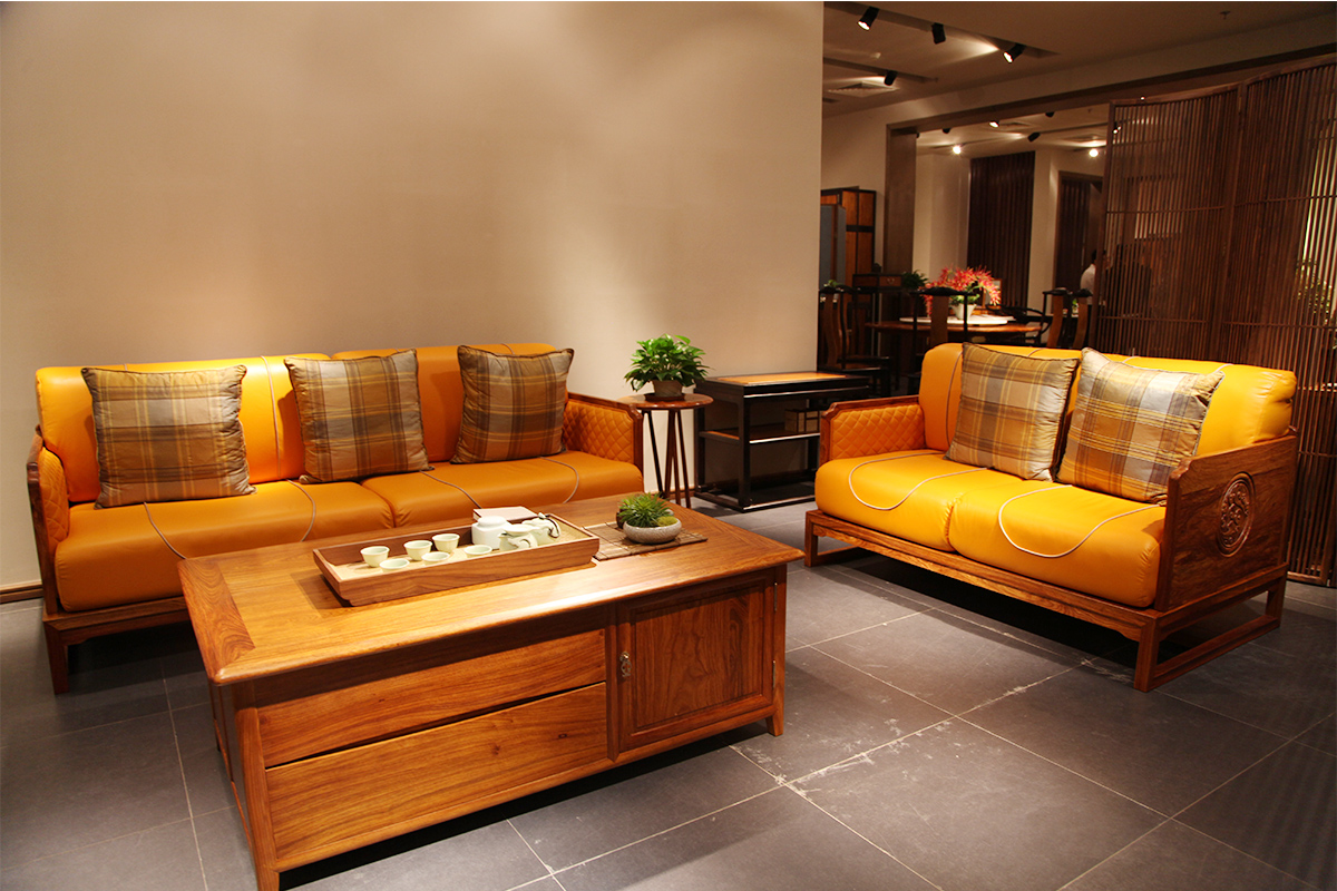 客廳實木布藝沙發